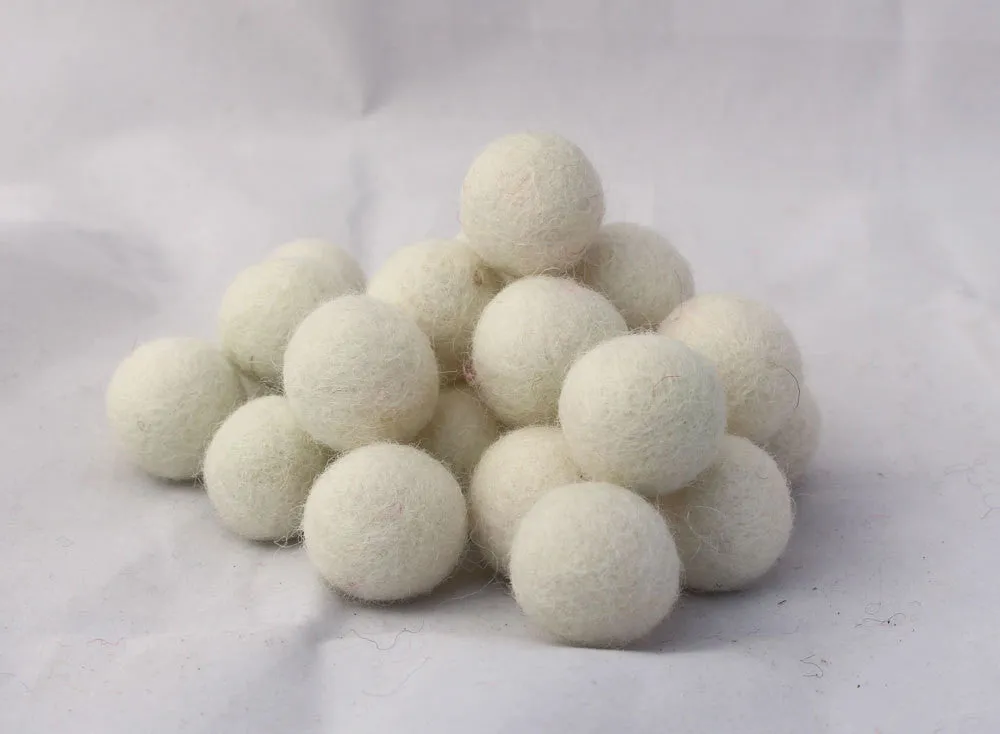 2 cm/20mm Felt Balls-White, Green,Gray, Turquoise, Purple