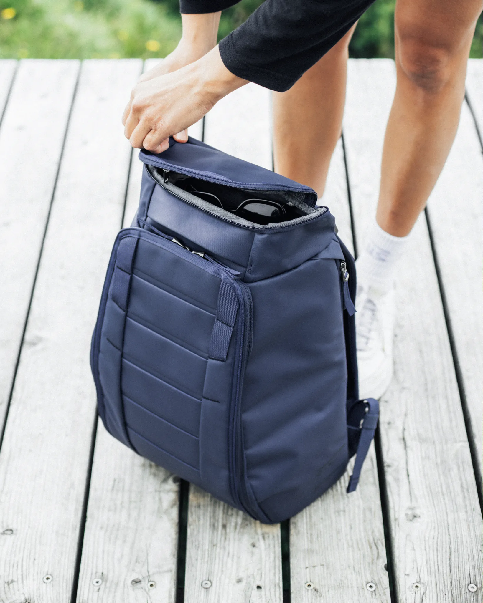 Hugger Backpack 25L Blue Hour