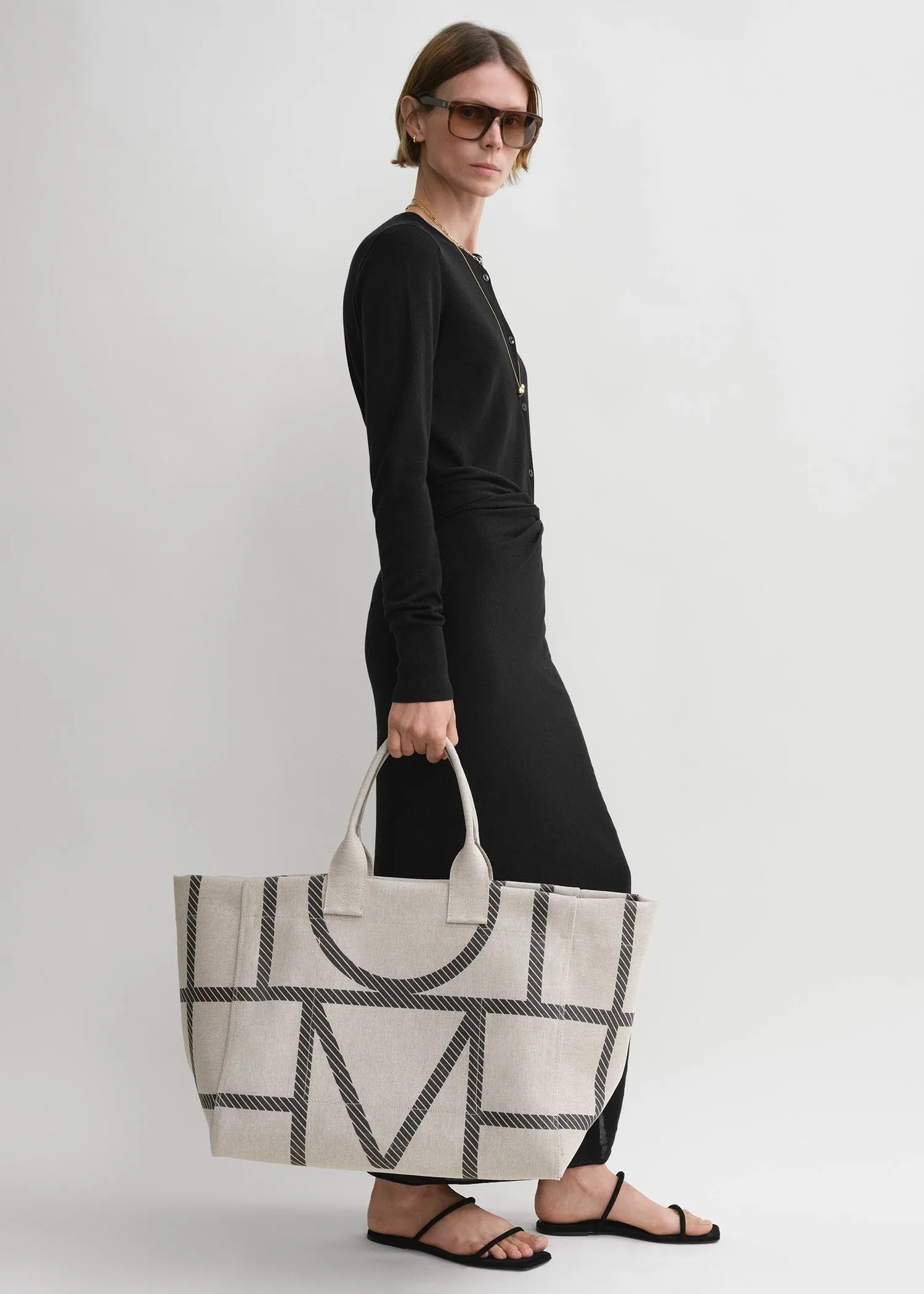 Monogram travel tote ecru